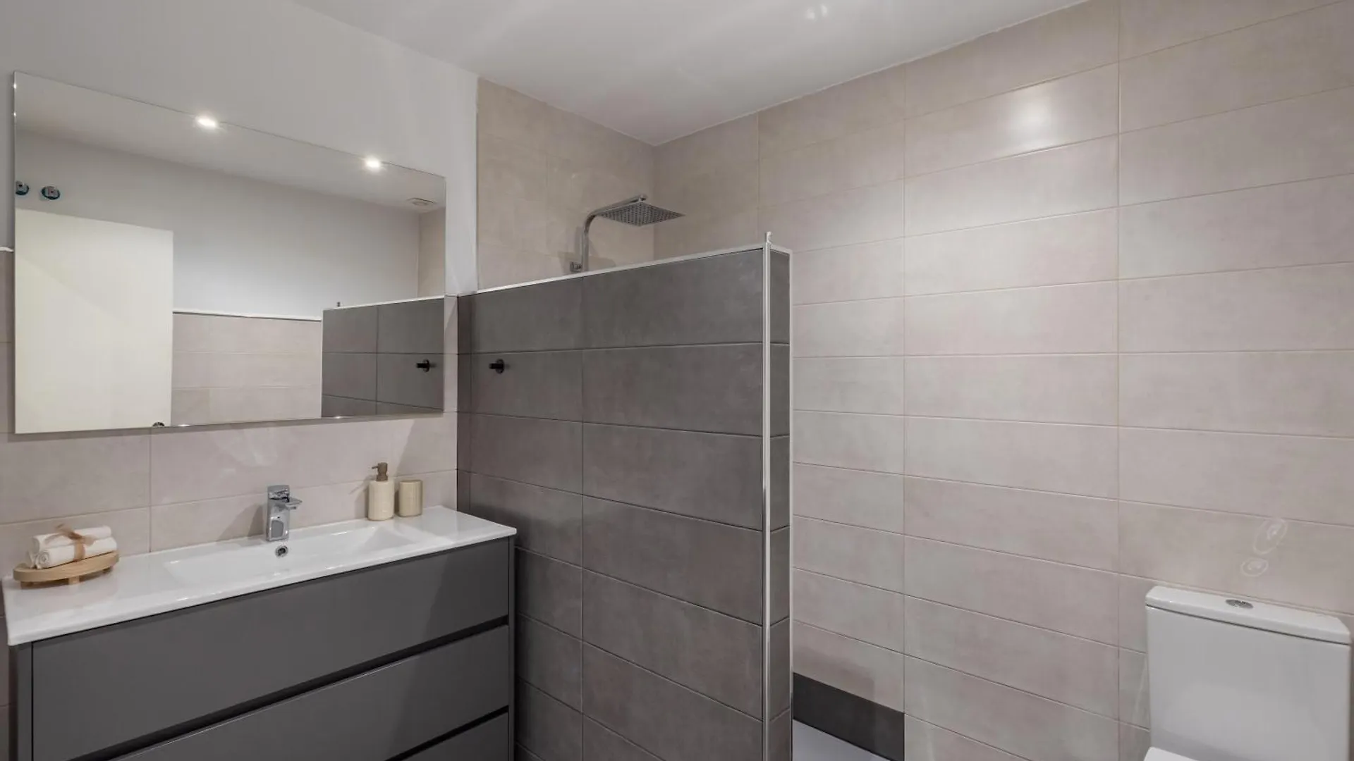 Apartamento Charming Duplex In Granada